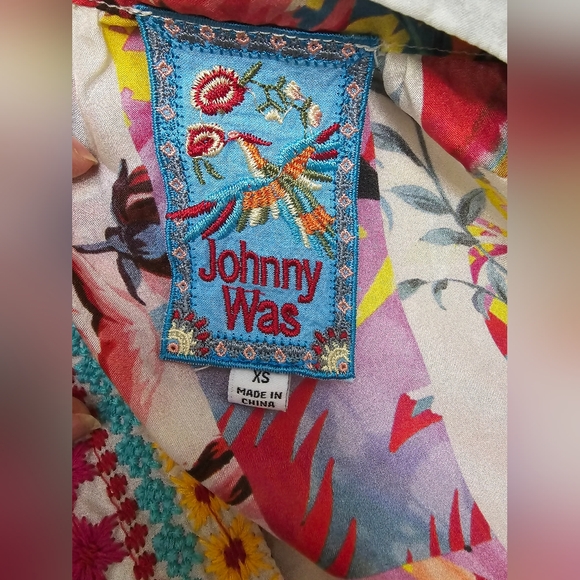 Johnny was  xs top - Picture 4 of 5